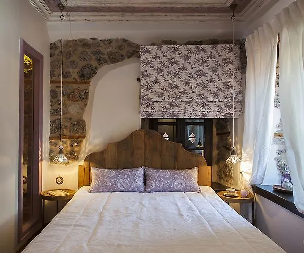 Robolo Boutique Hotell 3*