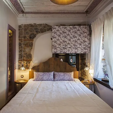 Robolo Boutique Hotel 3*